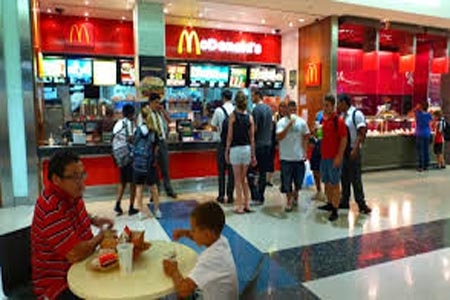 Profeco multa a McDonald´s por engañar con “cajita feliz”