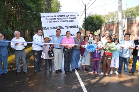 San Cristóbal Tepontla ya cuenta con nuevas vialidades pavimentadas