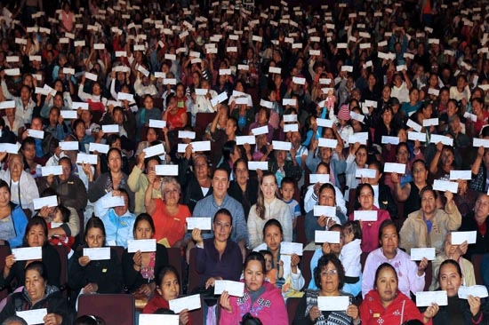 RMV entregó 12 mdp en Créditos a la Palabra de la Mujer