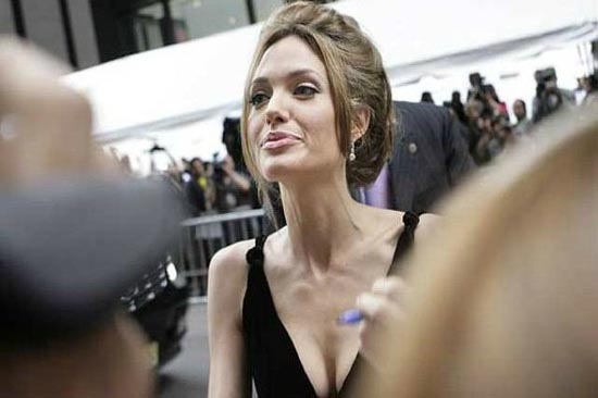 Angelina Jolie sólo pesa 44 kilos