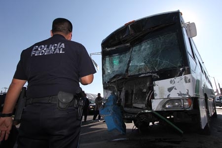 Choque entre trailer y camión de pasajeros dejó 10 personas lesionadas en Amozoc