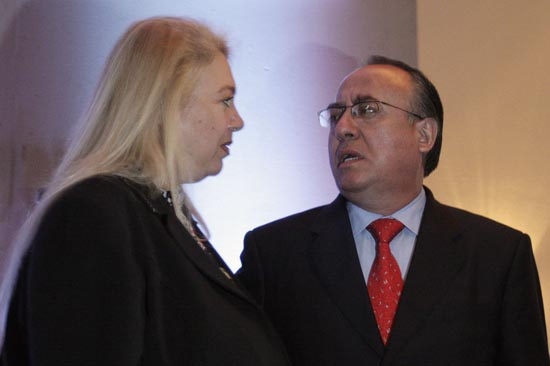 Descuento a aguinaldos de burócratas será apegado a la ley: SEGOB