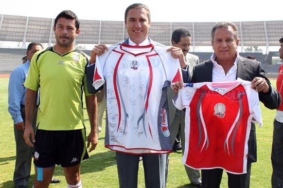 Moreno Valle conminó a Lobos BUAP a escribir historia de éxito para Puebla