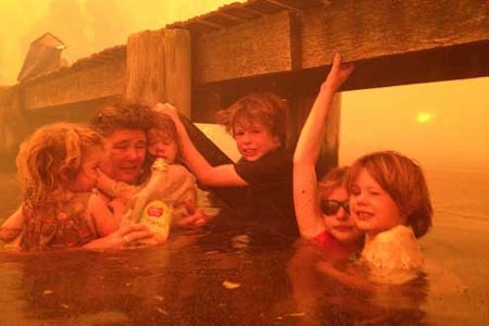 Abuelos salvan a cinco nietos de morir en incendio