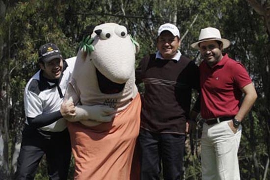 Ex alumnos UDLAP en su quinto torneo de golf