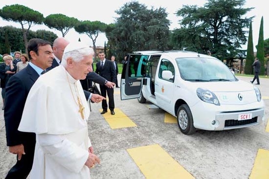 Benedicto XVI ya tiene papamóvil ecológico