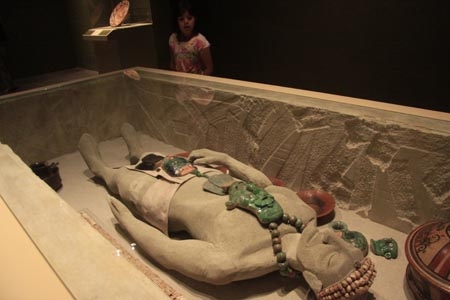 Rostros de la Divinidad, exposición de máscaras mayas en el Museo Amparo