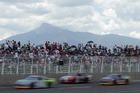 Homero Richards, ganador de la 6ta fecha de la Serie Nascar en Puebla