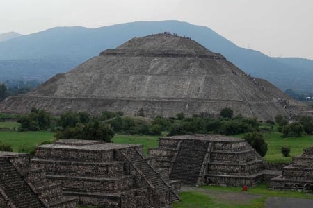 Pirámide del Sol no tiene relación con equinoccios: INAH