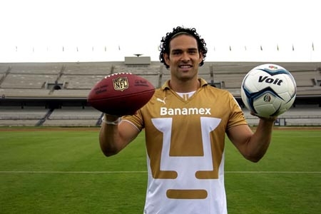 Mark Sánchez visitó a los Pumas UNAM