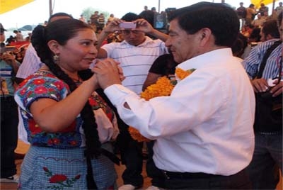 Marín acude a matanza de chivos en Tehuacán