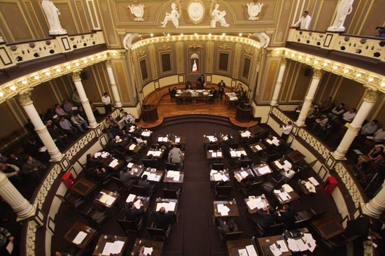 Diputados modifican Ley Mordaza de Moreno Valle