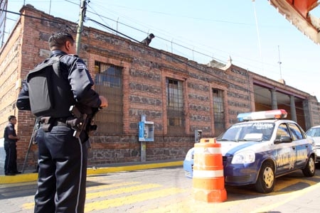 Se fuga otro reo de San Pedro Cholula; lo agarran por reporte de vecinos