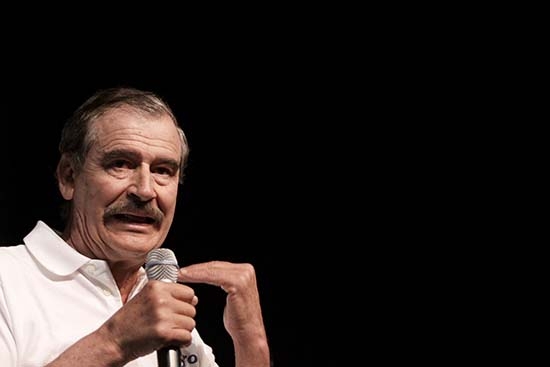 Fox y petroleras como “buitres” sobre Pemex: PRD