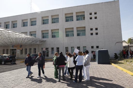 Recontratan a trabajadores del Hospital Norte pero sin prestaciones