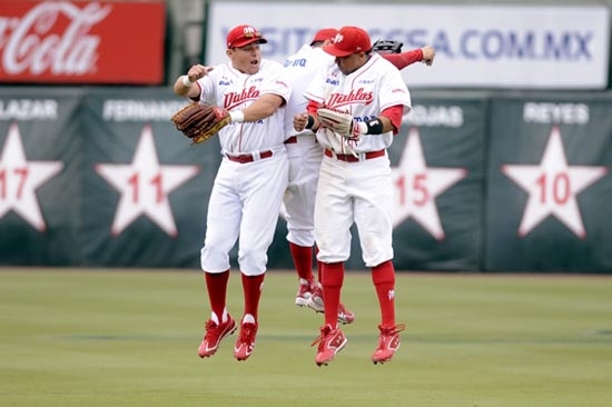 Pericos eliminados, cayeron 7-5 ante Diablos en el Foro Sol