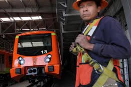 Línea 12 del Metro estará lista en octubre: Ebrard