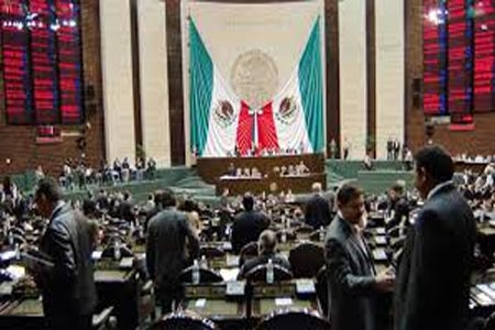 Opaco e inexperto, actual Congreso de la Unión: estudio