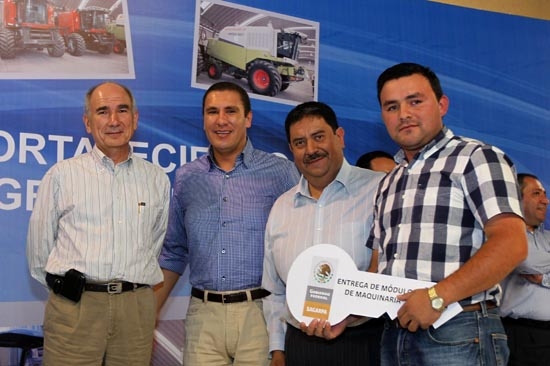 Moreno Valle entregó 600 mdp a productores afectados por sequías