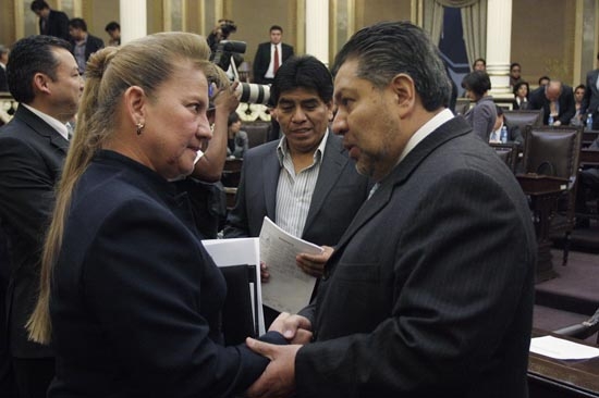 Compromiso por Puebla se impone al PRI y controla el Congreso