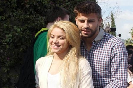 Shakira quiere boda con Piqué