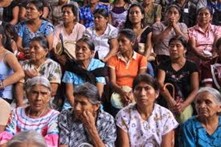 Seis millones de mujeres indígenas padecen violencia, hambre y discriminación