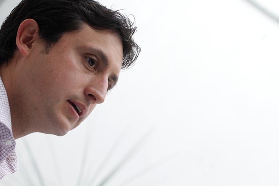 Sin concretarse destitución de Espinosa del Comité de Administración