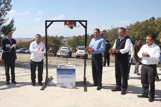 BUAP: Colocan primera piedra de la Ciudad de la Ciencia y el Conocimiento