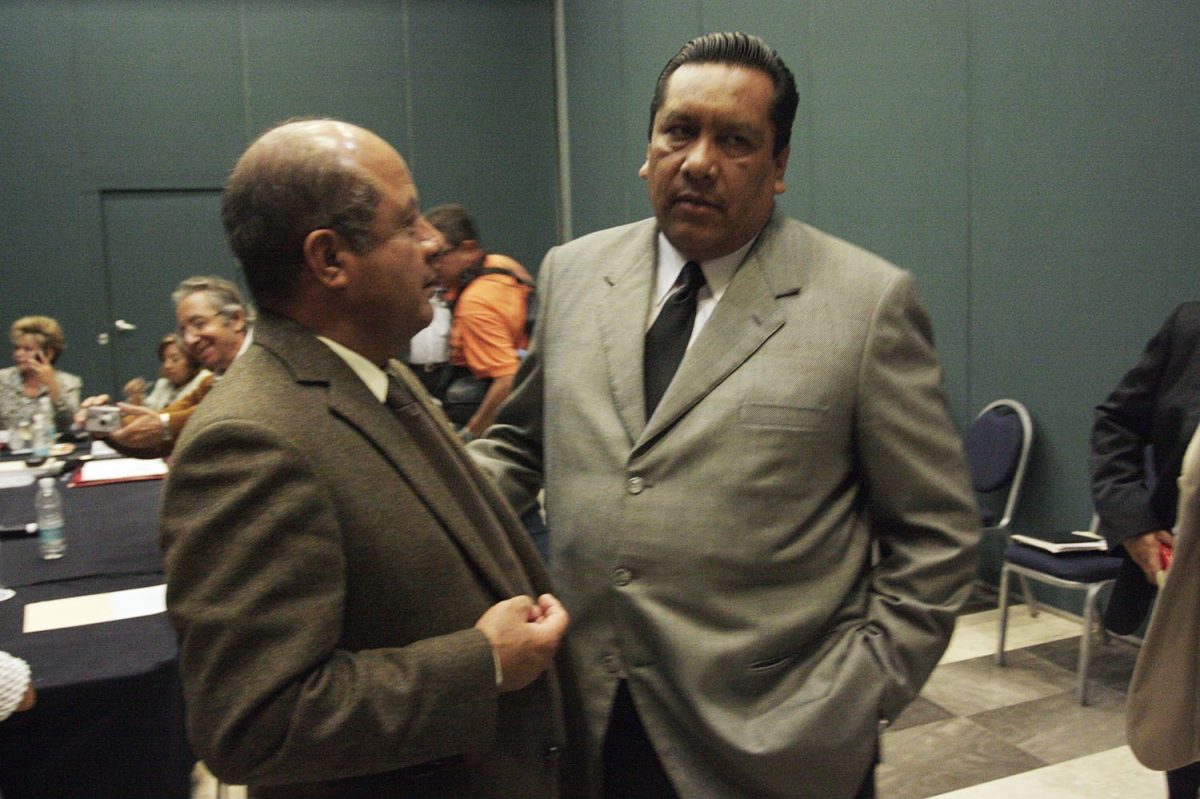 Emilio Carranza se ampara contra la SEDECAP y la SEP enmudece