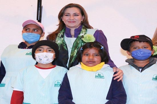 Martha Erika Alonso, presidenta honoraria del voluntariado del Hospital del Niño Poblano