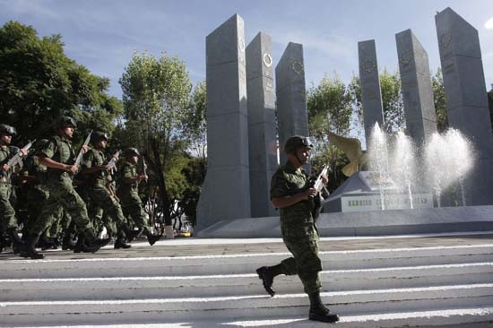Puebla no es refugio de narcos, aunque vienen porque es segura: Ayón y Meneses