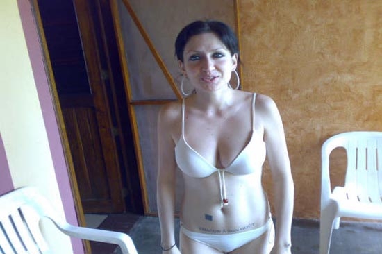 Hija de Alex Lora posará para Playboy