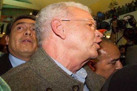 Granier, giran 2 órdenes de aprehensión contra el ex gobernador de Tabasco