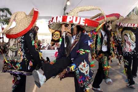 III Encuentro Intercultural de Música en el zócalo de Puebla