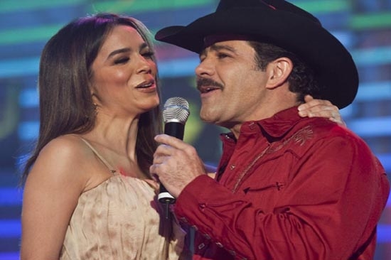 Bibi Gaytán y Eduardo Capetillo se van a Tv Azteca