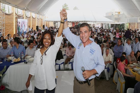 Ex dirigente municipal del PRI se suma a Tony Gali