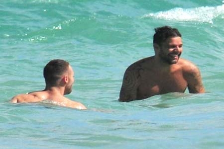 Ricky Martin disfruta su amor en Italia