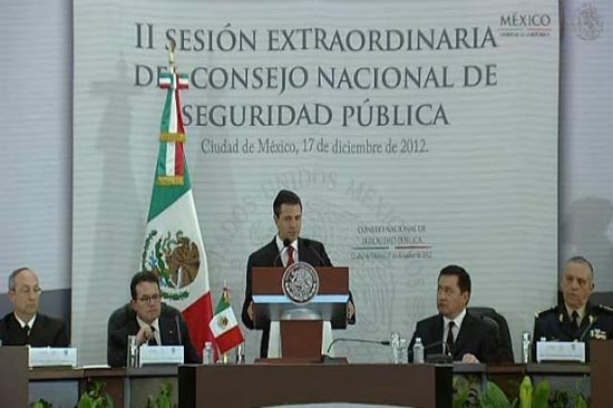 Peña Nieto presenta seis ejes para combatir a la delincuencia