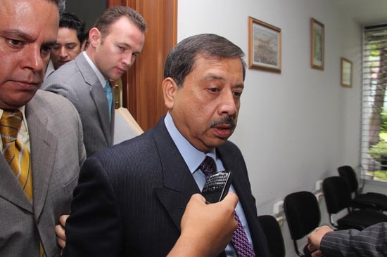 Cobaep le asesta otro golpe a Cuco Rivas; da contrato a nuevo sindicato