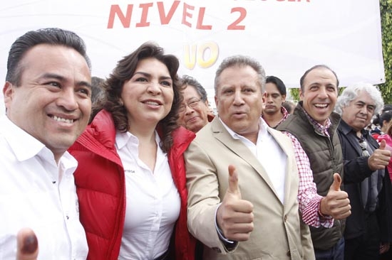 Ivonne Ortega está en Puebla; vigila elección local