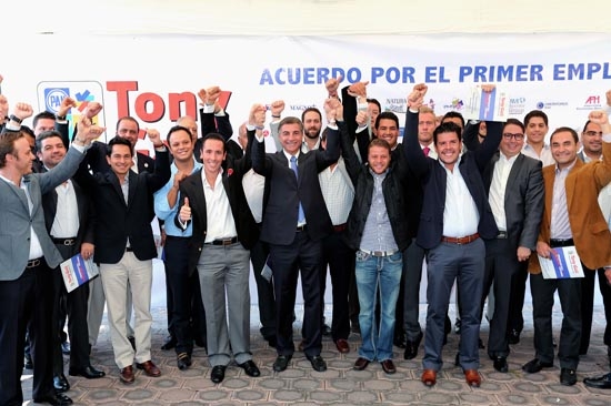 Empresarios se unen al programa Primer Empleo de Tony Gali