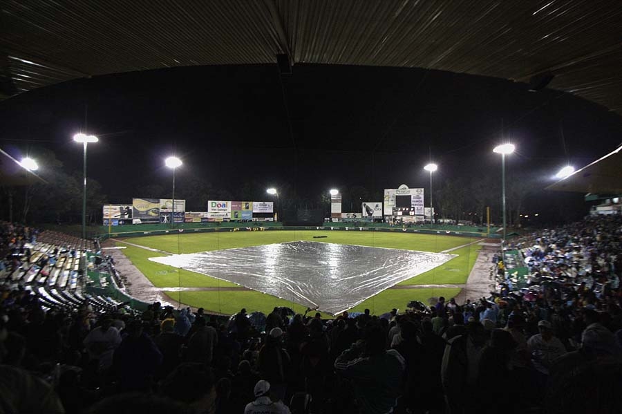 Suspenden por lluvias segundo juego de Pericos vs Saraperos