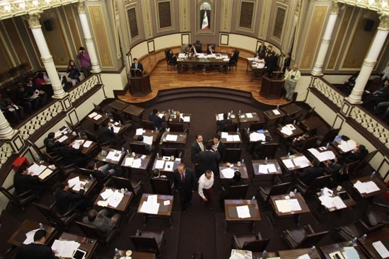 Reforma electoral de RMV: PRI calla; PAN, apoyo total