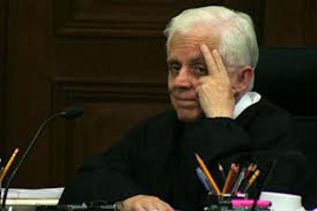 Ex presidente de la SCJN, acusado de tráfico de influencias por ex pareja