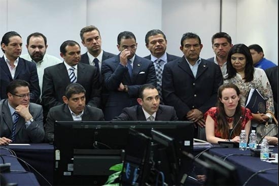 Senadores refutan al CEN del PAN, “no puede cuestionar nuestras decisiones”