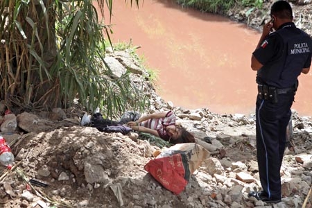 Matan a mujer y le quitan los ojos en la colonia 16 de Septiembre