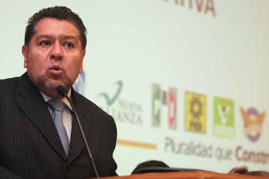 Aréchiga guarda silencio sobre millonario contrato a Alestra sin licitación