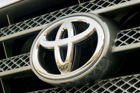 Toyota llama a revisión a 1.5 millones de vehículos