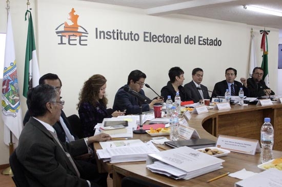 Abren convocatoria para funcionarios electorales en los 26 distritos de Puebla
