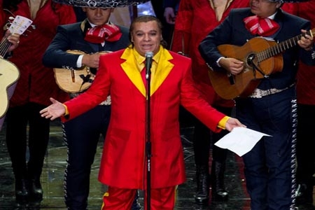 Juan Gabriel aparecerá en billetes de la Lotería Nacional